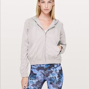 lululemon pale pink windbreaker
